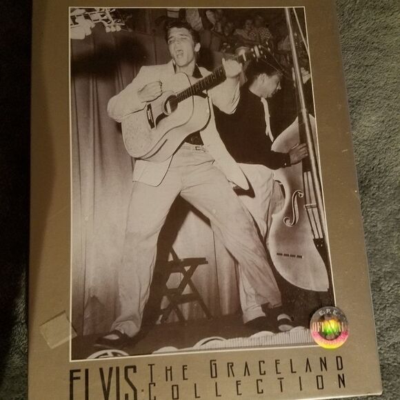NEW Elvis The Graceland Collection 1000 piece puzzle - Picture 1 of 2